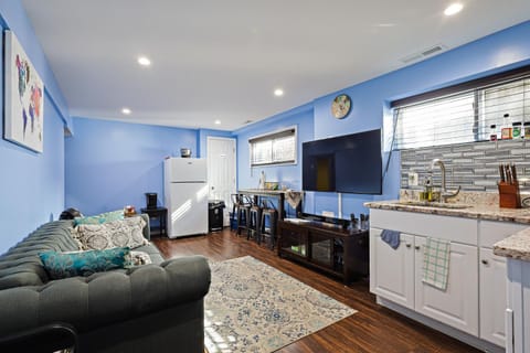 Living room, Internal: Not applicable to any particular room