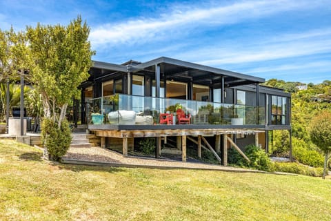 Property building, Patio, Garden