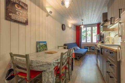 Le Petit Lutess House in Auvergne-Rhône-Alpes