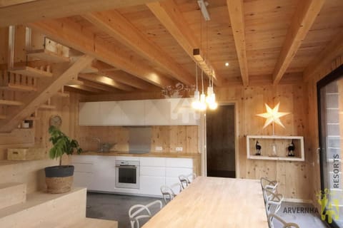 La Cabane de Marcha House in Besse-et-Saint-Anastaise