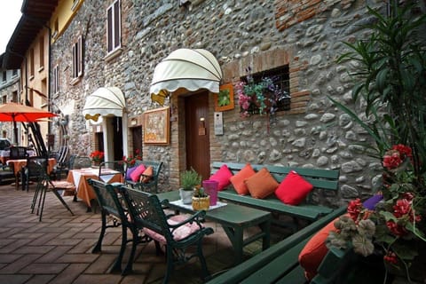 Al Borgo Antico Bed and Breakfast in Province of Brescia