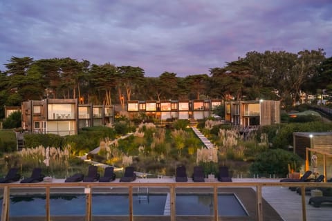 Property building, Swimming pool
