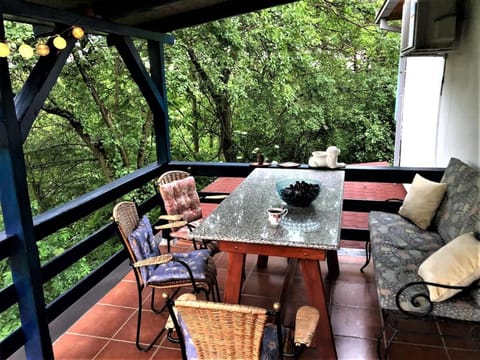 Balcony/Terrace, Inner courtyard view
