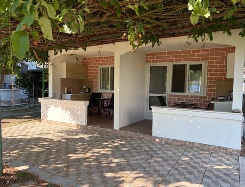 Property building, Balcony/Terrace