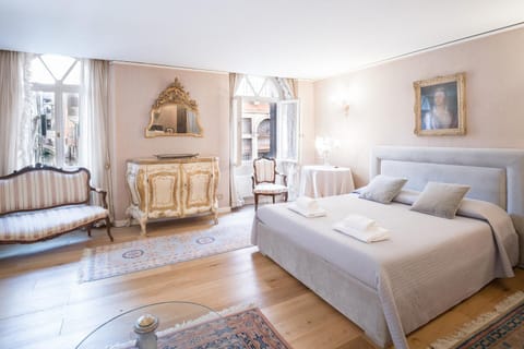 Living room, Bedroom