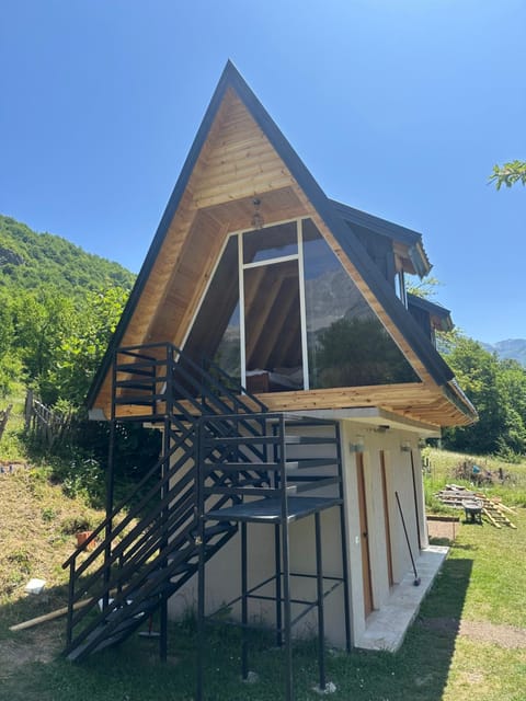 Guest House Rrashkadoli Bed and Breakfast in Montenegro