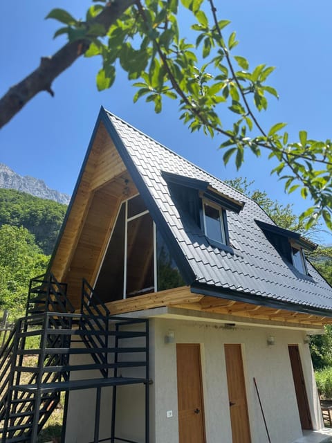 Guest House Rrashkadoli Bed and Breakfast in Montenegro