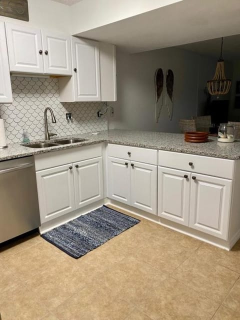Kitchen or kitchenette, kitchen