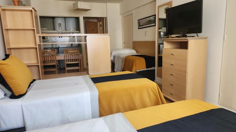 Kitchen or kitchenette, Photo of the whole room, Bedroom