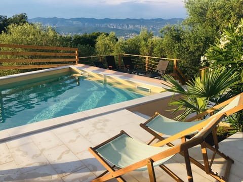 Balcony/Terrace, Pool view, Swimming pool, Swimming pool