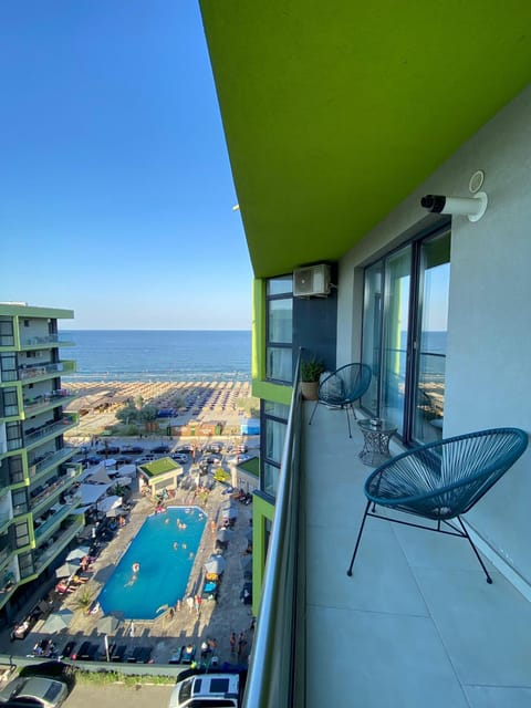 Natural landscape, View (from property/room), Balcony/Terrace, Pool view, Sea view, Swimming pool