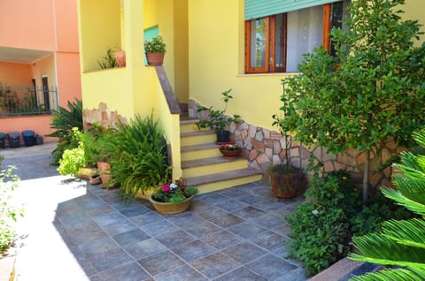 B&b Aloysia Bed and Breakfast in Sardinia