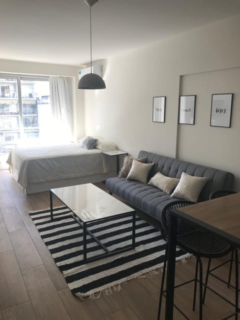 Living room, Photo of the whole room
