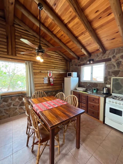 Dining area, minibar, pet friendly, toaster
