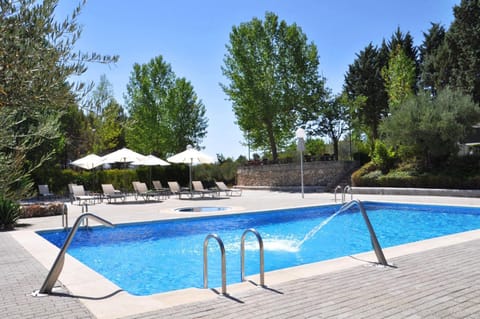 Swimming pool, Swimming pool