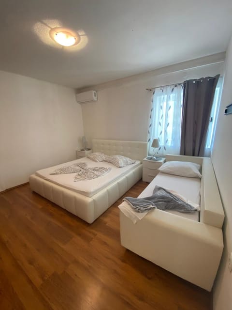 Apartment Stipe Apartment in Baška Voda