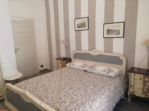 CASA FREJUS . COMODO AL CENTRO E AL POLITECNICO BUS 33 E 42 Apartment in Turin