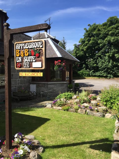 Property logo or sign, Garden