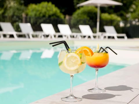 Pool view, Swimming pool