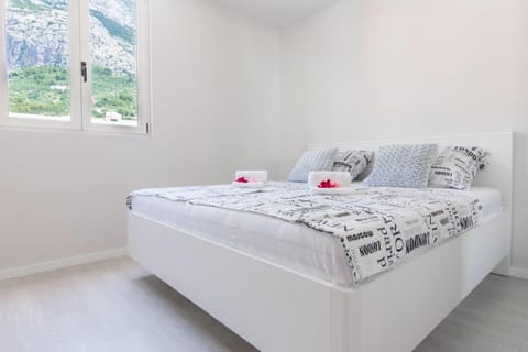 Sunset View Apartment Apartment in Makarska