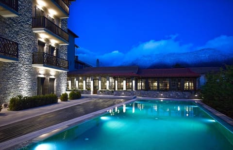 Facade/entrance, Swimming pool