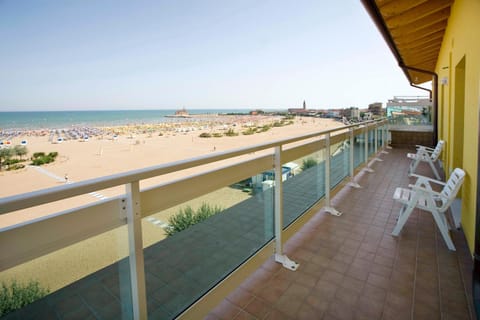 View (from property/room), Balcony/Terrace, Beach, Sea view