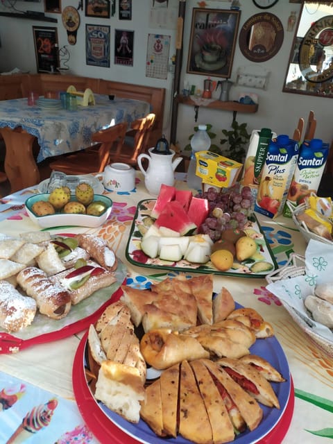 Food and drinks, Breakfast, Buffet breakfast