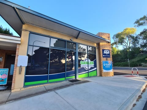 Property building, Lobby or reception