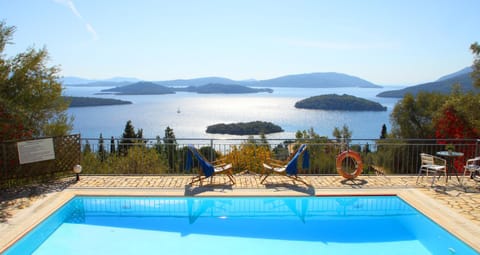 Day, Summer, On site, Pool view, River view, Swimming pool, Swimming pool