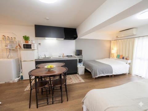 Bed, Photo of the whole room, kitchen