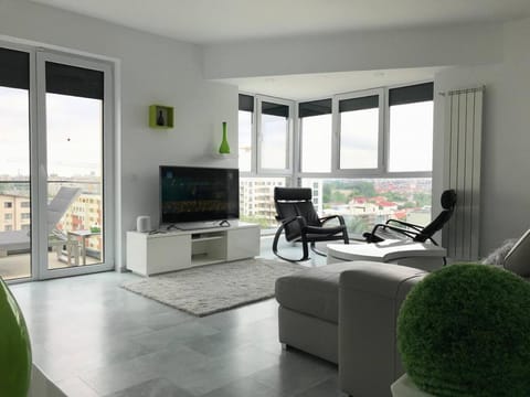 TV and multimedia, Living room, Dining area