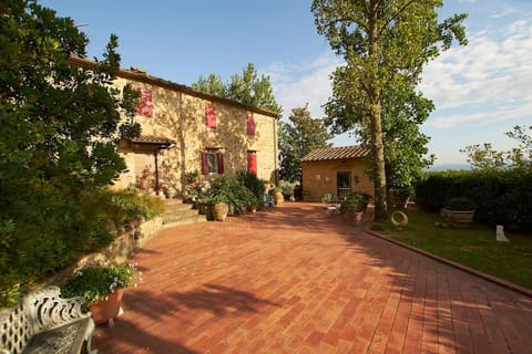 Villa Vestra in Vinci holiday home House in Emilia-Romagna