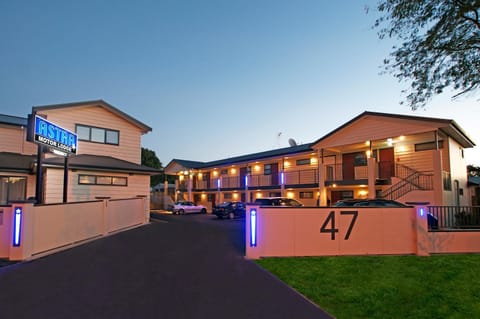 Facade/entrance, On site, Street view, Sunset