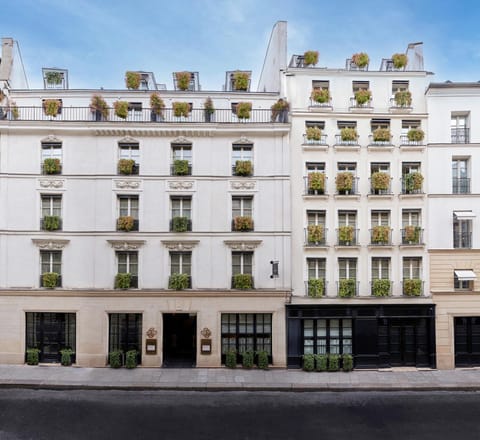 Property building, Facade/entrance