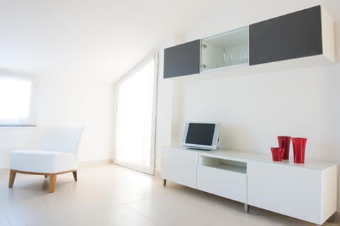 TV and multimedia, Seating area