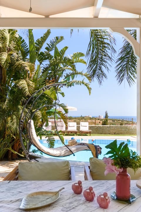 View (from property/room), Balcony/Terrace, Garden view, Sea view, Swimming pool, sunbed