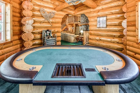 Vienna Villa - 3 Bed 3 Bath Vacation home in Shaver Lake House in Sierra Nevada