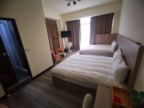 Bed, Photo of the whole room
