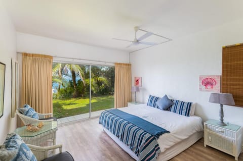 Seating area, Bedroom