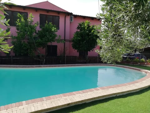 Swimming pool, Swimming pool