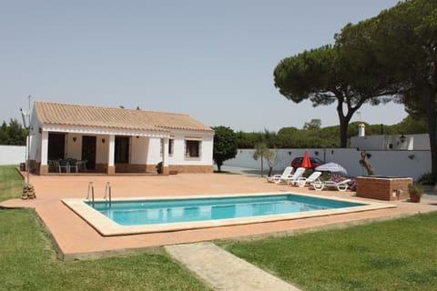 Facade/entrance, Swimming pool, Swimming pool