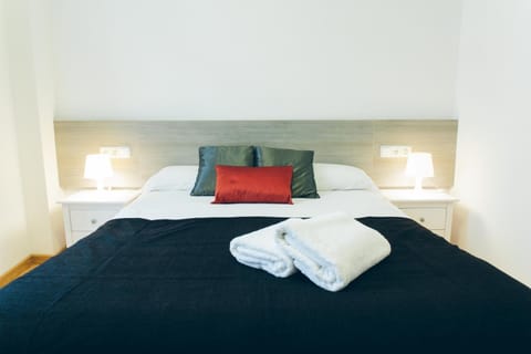 Bed, Bedroom