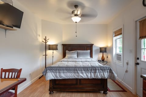 Micosta Leisure Inn Bed and Breakfast in Capital District, NY, USA