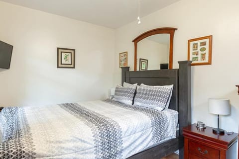 Micosta Leisure Inn Bed and Breakfast in Capital District, NY, USA