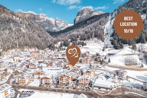 Nearby landmark, Day, Neighbourhood, Natural landscape, Bird's eye view, Winter, City view, Mountain view, Street view, Certificate/Award