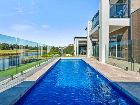 Pool view, Swimming pool
