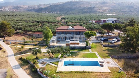 Maniatiko Rooms House in Messenia