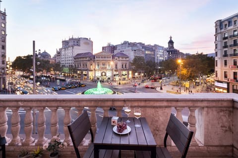 Balcony/Terrace, City view, Street view