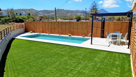 Balos Residence private pool Seafront Seaview House in Crete