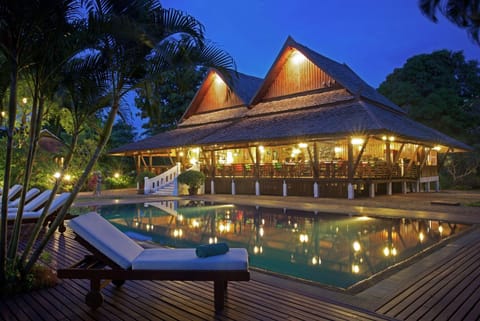 Property building, Swimming pool, Swimming pool